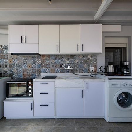 Myrto Luxurious Top Floor Studio كالاماتا المظهر الخارجي الصورة